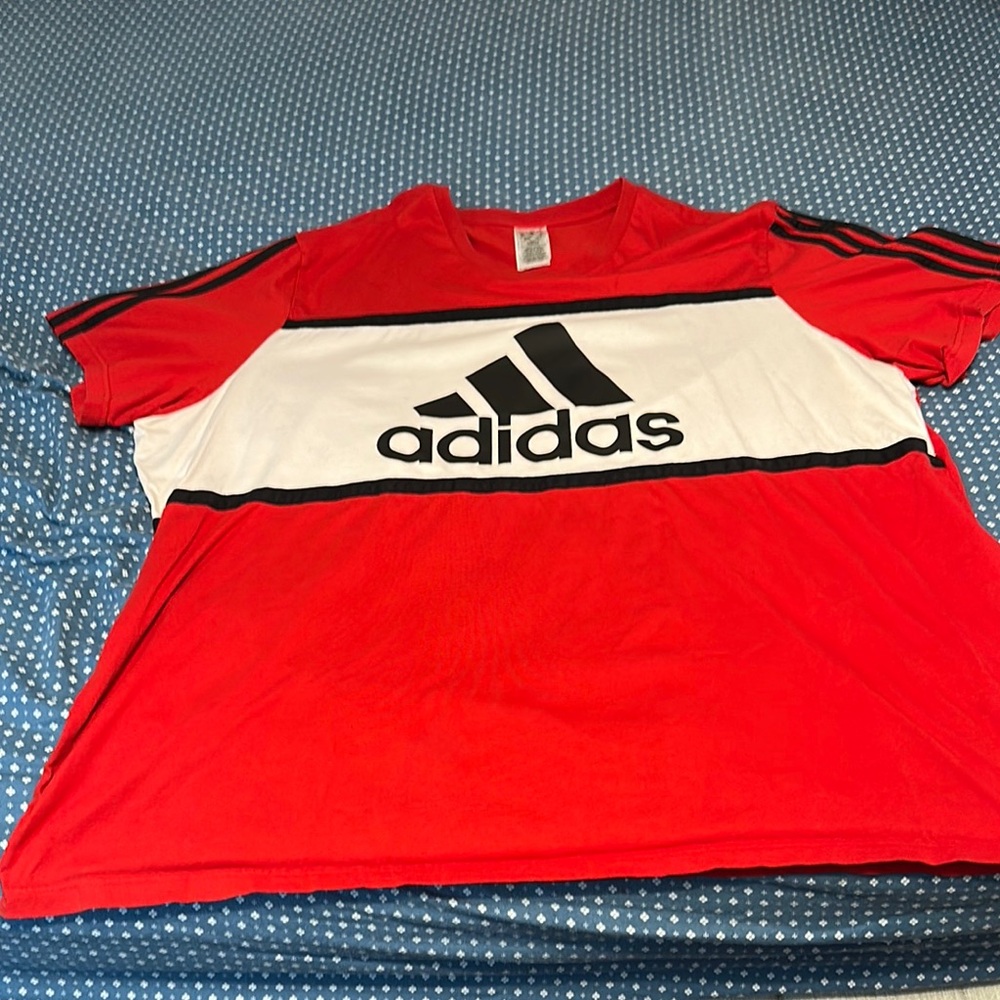 Adidas Red and White Logo Tee used in great condition 4xl